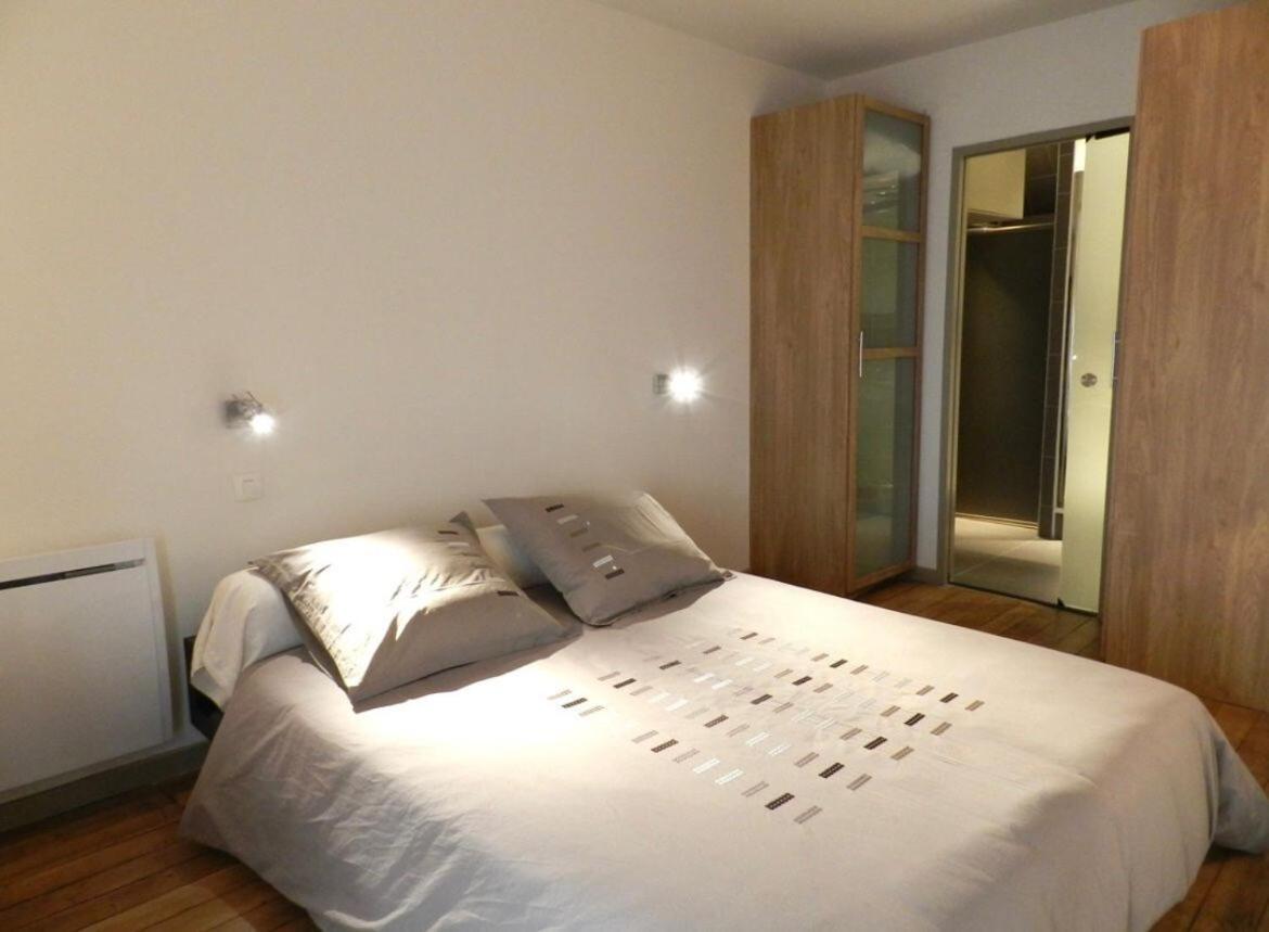 Heart Of Le Marais Apartment Париж Екстер'єр фото